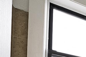 Auburn Gresham Apartments for rent in Chicago | 808 W 76th St Bathroom